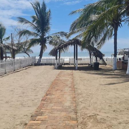 Casa A Pie De Playa Isla De La Piedra Mazatlán Exterior foto